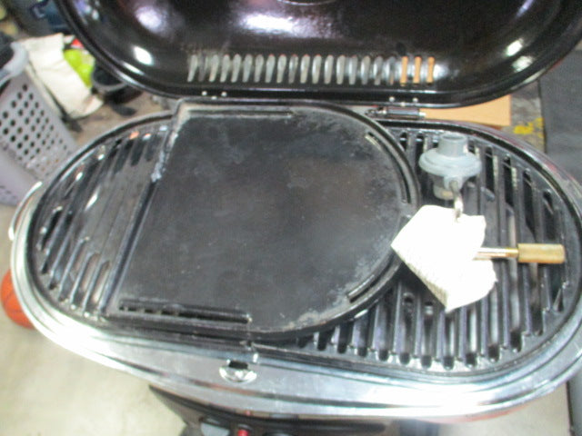 Load image into Gallery viewer, Used Coleman Road Trip Stand Up Propane Grill
