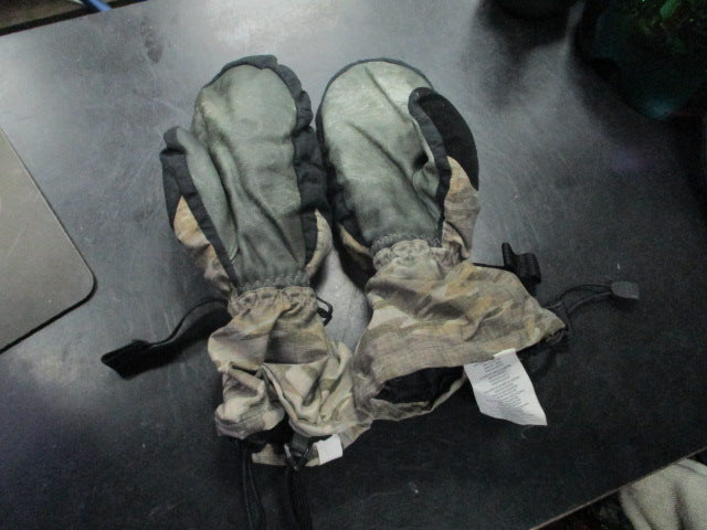 Load image into Gallery viewer, Used Dakine Snow Mitts Size Mens 8.5 Hole on Right Hand Thumb
