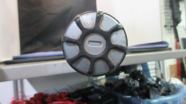 Load image into Gallery viewer, Used Demarini CF5 33&quot; (-8) TR3 Flo Composite Fastpitch Bat
