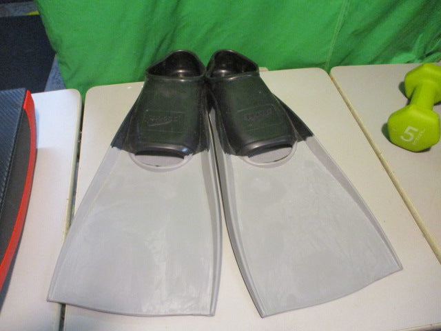 Load image into Gallery viewer, Used Speedo 10783 Size XL 10-11 Swim Fins 18&quot;
