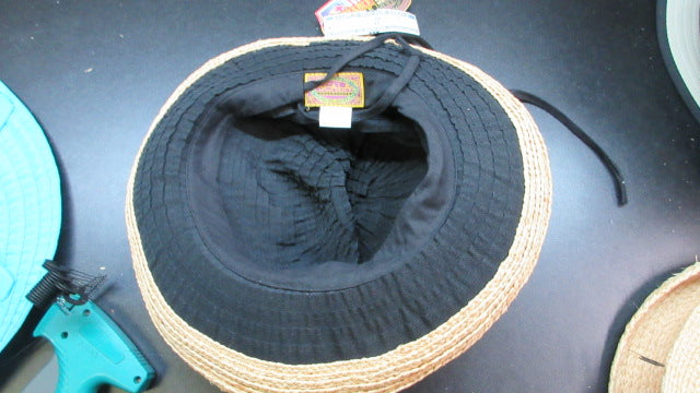 Load image into Gallery viewer, Scala Del Lago Golf Club Sun Hat
