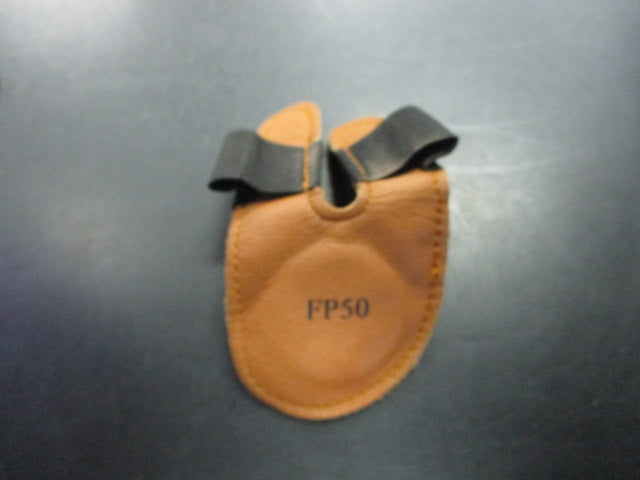 Load image into Gallery viewer, Used Markwort Sting-Gard Finger Protector
