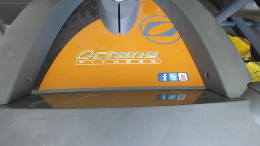 Used Octane Fitness LX8000 LateralX
