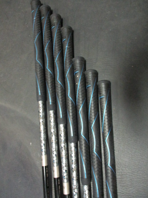 Load image into Gallery viewer, Used Callaway Fusion Wide Sole Women&#39;s Left hand Iron Set P,S,A,6i,7i,8i,9i
