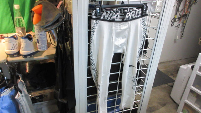 Load image into Gallery viewer, Used Nike Pro Compression Tights Size Medium

