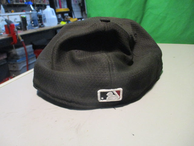 Load image into Gallery viewer, Used Arizona Diamondbacks New Era MLB Authentic 59FIFTY Fitted Size 7 5/8 Hat
