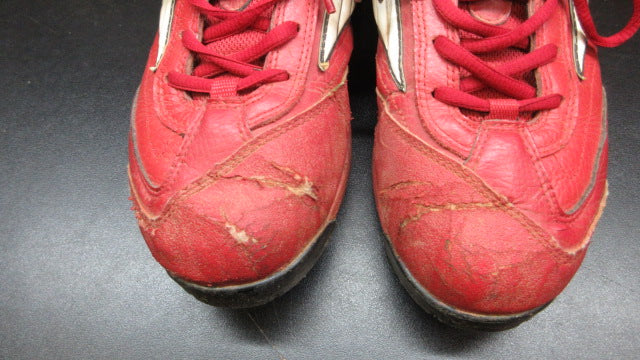 Load image into Gallery viewer, Used Mizuno Softball Cleats - Size 7
