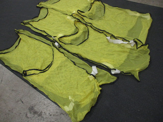 Load image into Gallery viewer, Used Yellow Pack Of 6 Soccer Practice jersey
