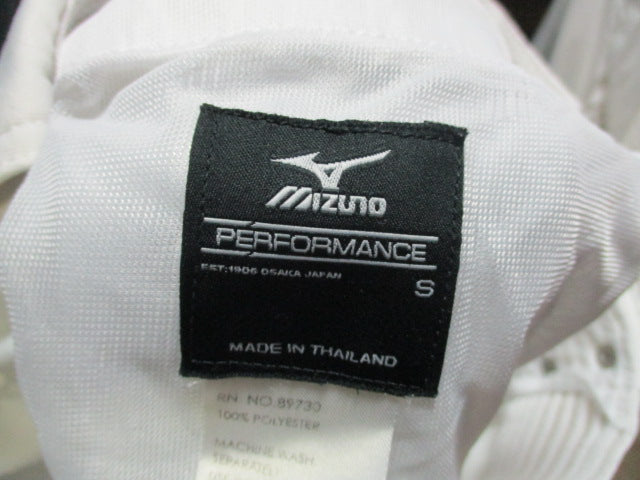 Load image into Gallery viewer, Used Mizunio Knickers Adult Small Baseball Pant
