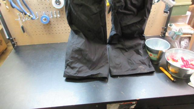 Load image into Gallery viewer, Used North Face Winter Snow Pants - Size Small
