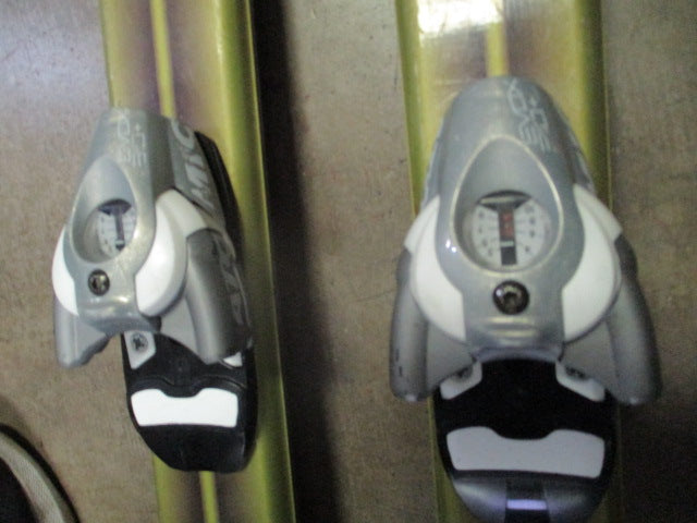 Load image into Gallery viewer, Used Atomic 162cm Downhill Skis with Bindings
