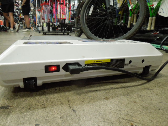 Load image into Gallery viewer, Used Deeerun Smart Under Desk App Controlled Walking Pad
