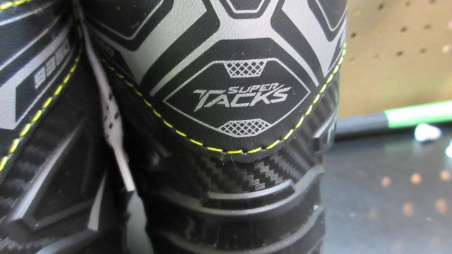 Load image into Gallery viewer, CCM 9350 Super Tacks Hockey Skates - Size Youth 1
