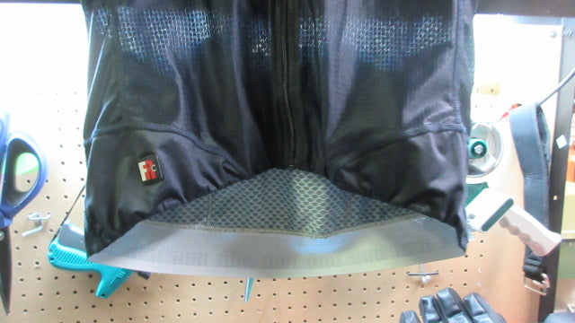 Load image into Gallery viewer, Used Giordana Cycling Shirt - Size Medium
