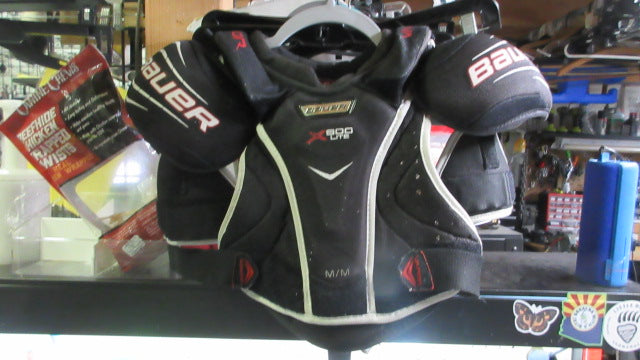 Load image into Gallery viewer, Used Bauer X 800 Lite Vapor Hockey Shoulder Pads - Youth Medium

