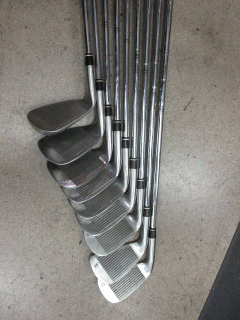 Used Dynacraft Genesis Iron Set 3-9, PW & SW