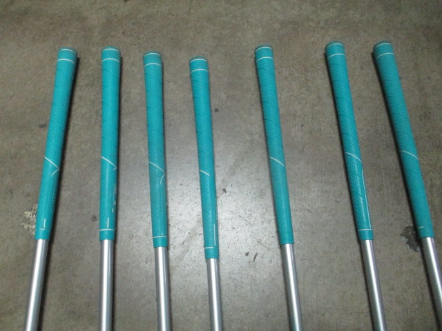 Load image into Gallery viewer, Used Tour Edge Lady Edge 7 Piece Ladies Golf Set
