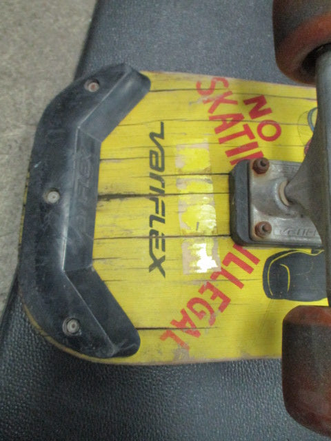 Load image into Gallery viewer, Used Vintage Variflex 29&quot; Skate Board
