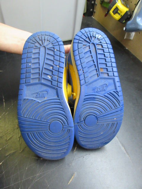Used Nike Air Jordan 1 Retro High OG Reverse Laney Basketball Shoes - Youth