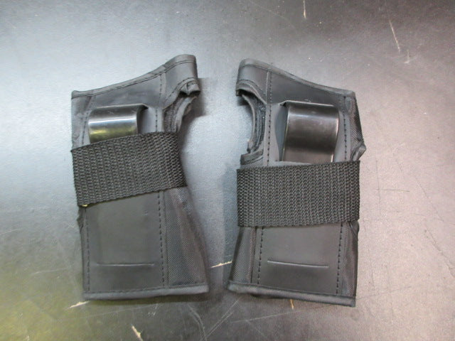 Load image into Gallery viewer, Used Eight Ball Skating Wrist Guards - Size 8+

