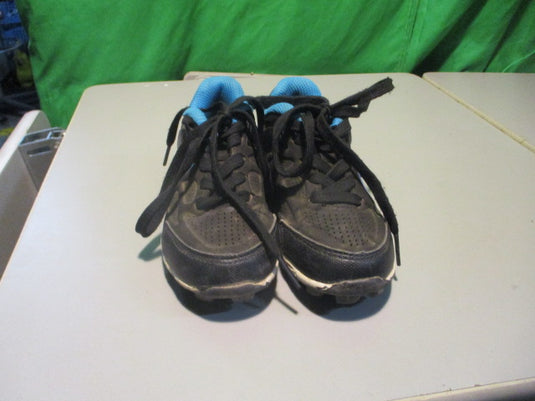Used Easton 360 Youth Size 9 Baseball Shoes