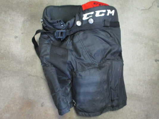 Used CCM QLT 230 Hockey Breezers Size Youth Medium