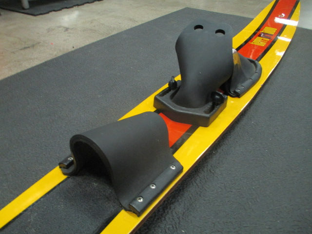 Load image into Gallery viewer, Used Terry Pro Two 70" Slalom Water Ski (Several Chips)
