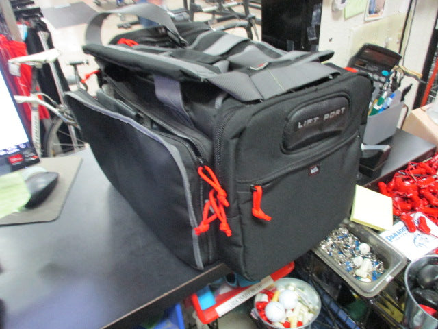 Load image into Gallery viewer, Used G.P.S Large Range Bag
