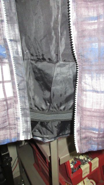Load image into Gallery viewer, Used Pulse Plaid Snow Jacket Youth Size Medium ( 12/14) - no front zipper
