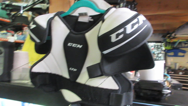 Load image into Gallery viewer, Used CCM LTP Hockey Chest Protector - Size JR
