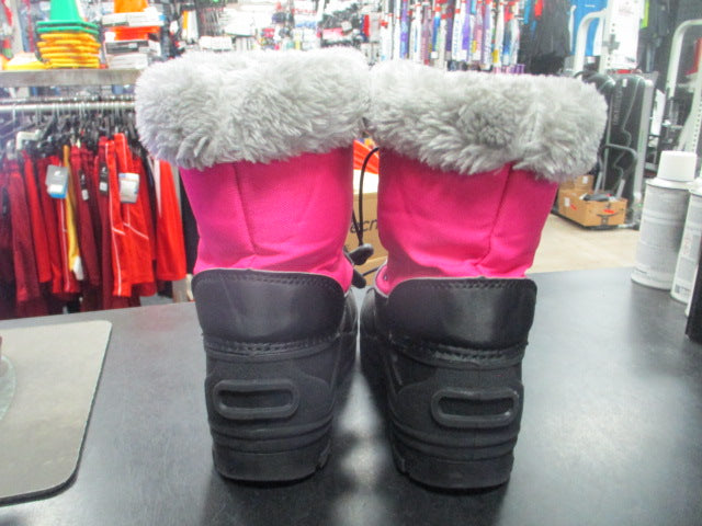 Load image into Gallery viewer, Used Zoogs Snow Boots Size 2
