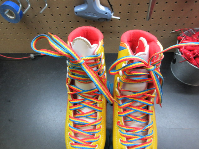 Load image into Gallery viewer, Used Moxi Rainbow Rider Sunshine Yellow Roller Skates - Size 7
