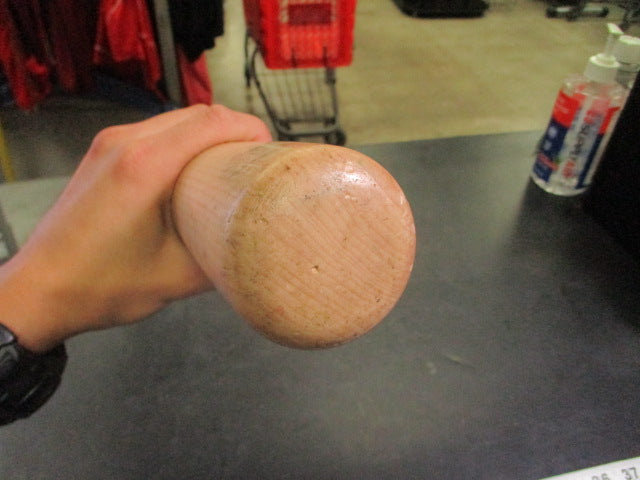Load image into Gallery viewer, Used Mizuno Pro Major Quality Hard Maple Wood Bat 33 in 30 oz -3
