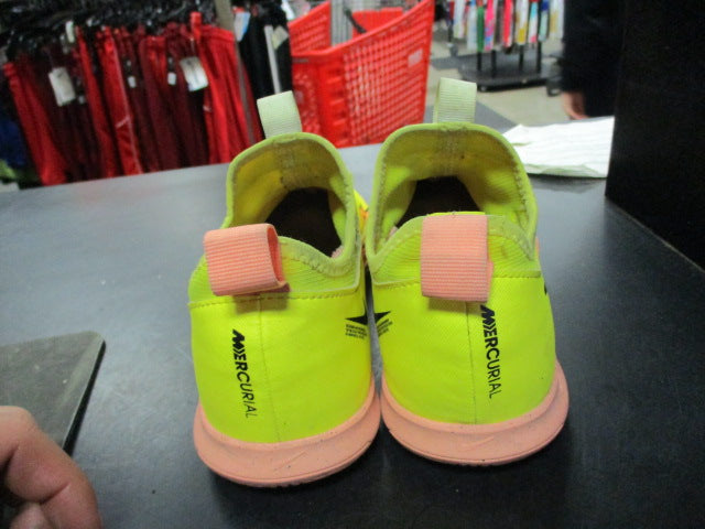 Load image into Gallery viewer, Used Nike Air Zoom Size Youth 5 Indoor Soccer Shoes
