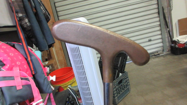 Load image into Gallery viewer, Used Bulls Eye Acushnet John Reuter Jr STD M6 S 36&quot; Dual Putter
