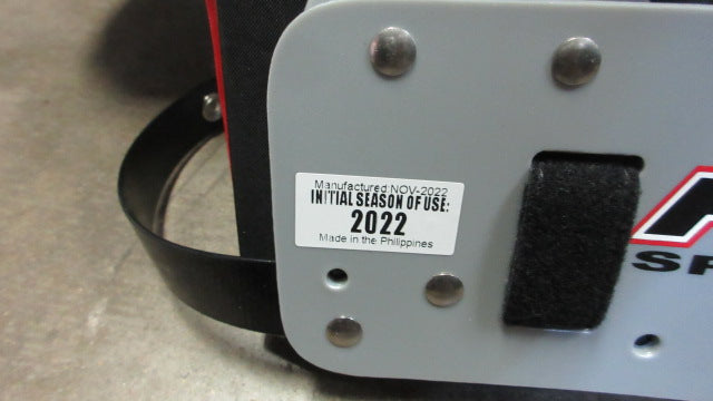 Load image into Gallery viewer, Used Riddell Power SPX QB/WR Adult Medium 42&quot;-44&quot;/18&quot;-19&quot;
