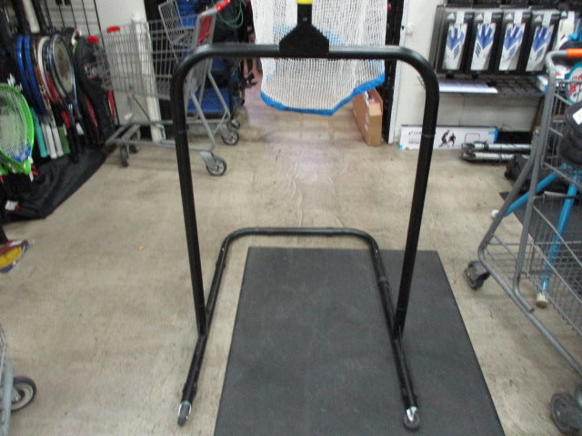 Load image into Gallery viewer, Used Park &amp; Sun Sports Indoor/Outdoor Adjustable Volleyball Target Net
