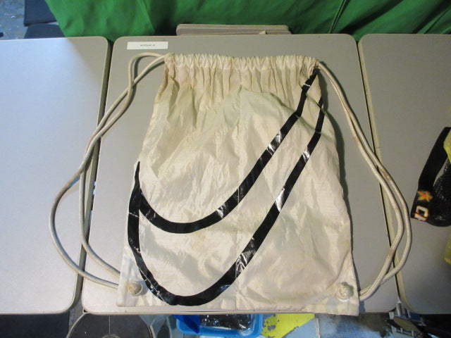 Load image into Gallery viewer, Used Nike Air Zoom Drawstring Bag
