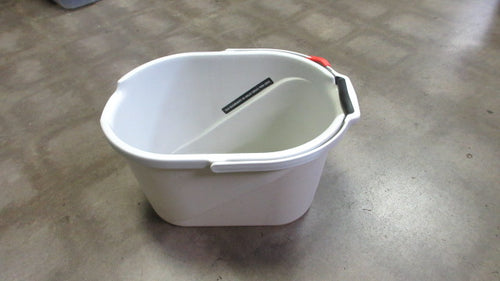 Used Oxo Good Grips Angled Measuring Bucket