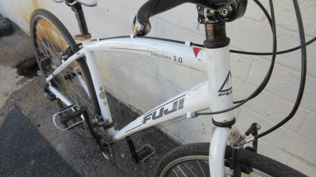 Load image into Gallery viewer, Used Fiji Hybrid 3.0 Absolute Adult 20&quot; Frame Bicycle - Gears Needs to be Tuned
