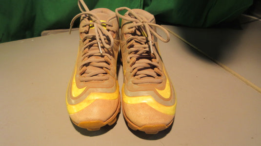 Used Nike Youth Huarache 4Y Football Cleats