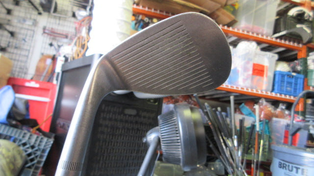 Load image into Gallery viewer, Used Titleist BV SM5 L Grind 58 04 Wedge - RH
