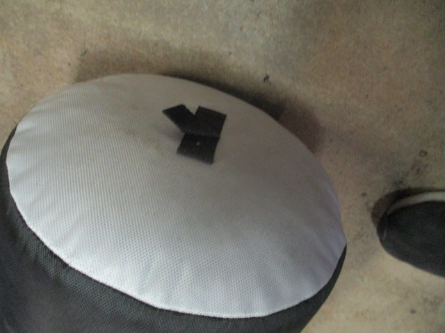 Load image into Gallery viewer, Everlast Nevatear 40 Lb Heavy Bag
