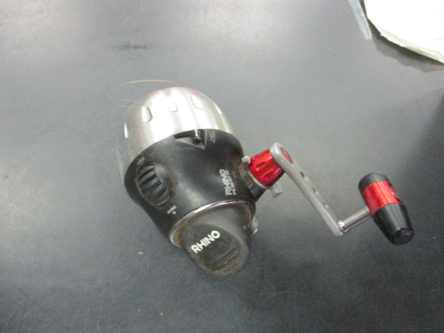 Load image into Gallery viewer, Used Rhino Fishing Reel
