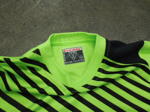 Load image into Gallery viewer, Used Vizari Goalie Longsleeve Top with Elbow Padding Size YL
