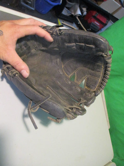 Used Mizuno Supreme Series Fastpitch Glove 12