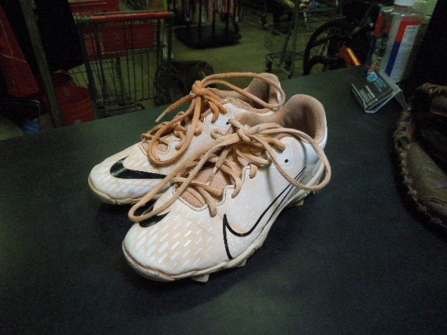 Load image into Gallery viewer, Used Nike Hyperdiamond 4 Softball Cleats in White Size 4Y
