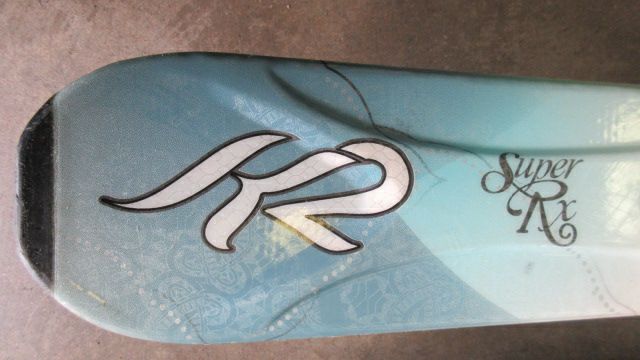 Load image into Gallery viewer, Used K2 Super RX Downhill Skis Size 146cm w/ Salomon Bindings
