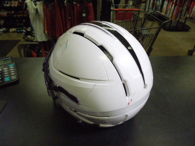 Load image into Gallery viewer, Used Schutt F7 Air  Elite Youth Helmet Size Medium Last Cert 2026 Jaw Pads BC
