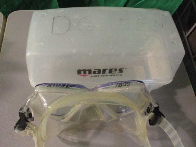 Load image into Gallery viewer, Used Aeris Goby Scuba Mask
